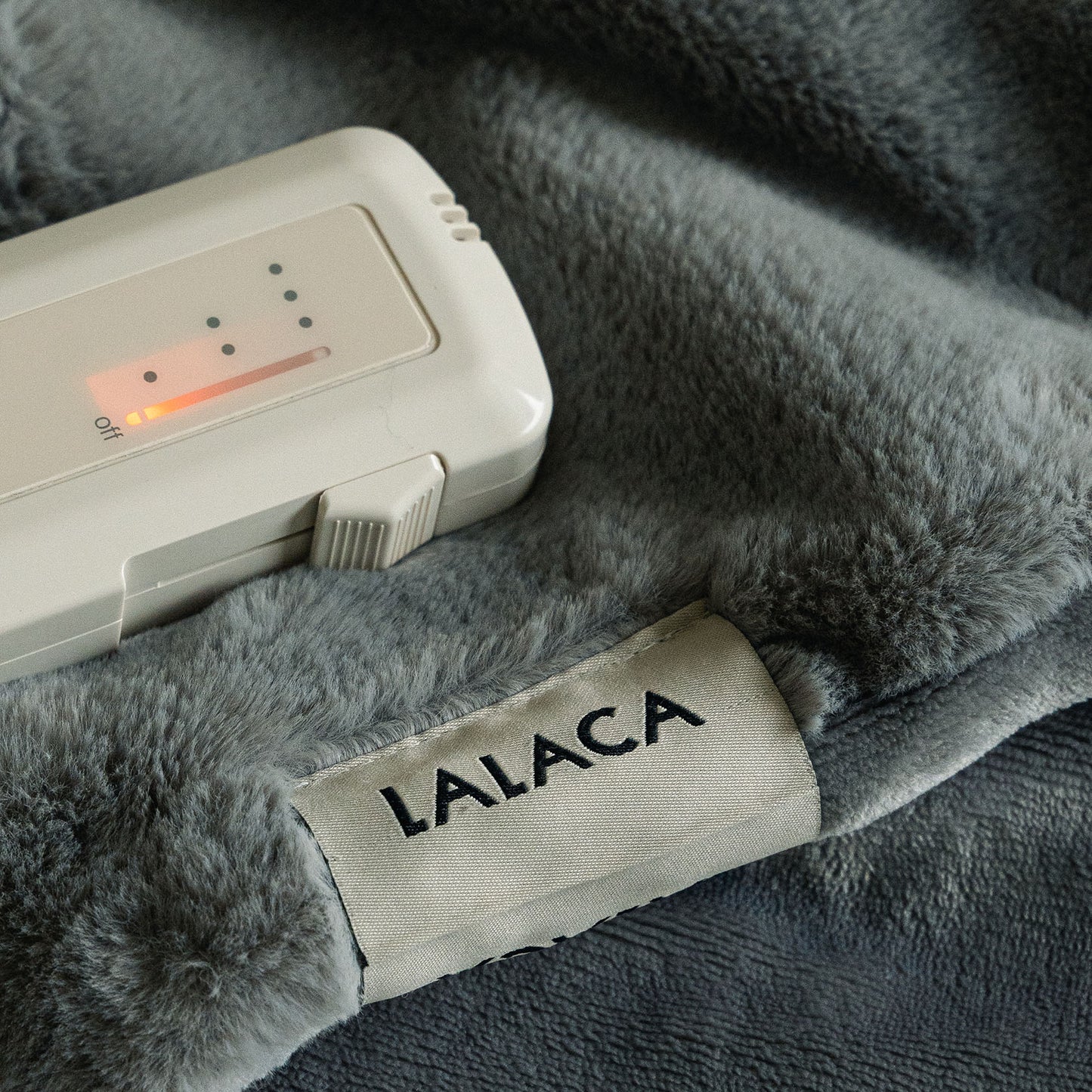 LALACA｜EMISUZUKI heated blanket  roomy　